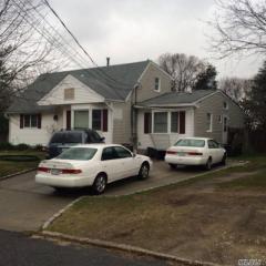 5 Tucker Ln, South Setauket, NY 11720-3624