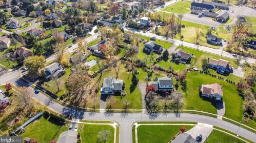 925 Denston Dr, Prospectville, PA 19002-3901