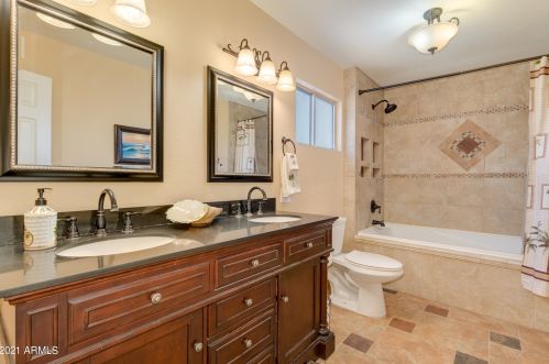 4536 Villa Theresa Dr, Glendale AZ 85308-8258 exterior