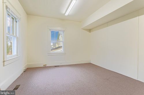 221 Loudoun St, Leesburg VA exterior