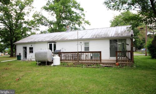 480 Sand Field Rd, Wardensville, WV 26851-8223