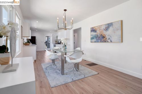 5018 Congress Ave, Oakland CA 94601-5405 exterior