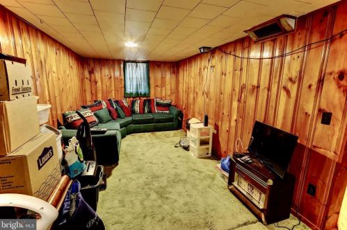 2453 Mercer St, Harrisburg PA  17104-2132 exterior