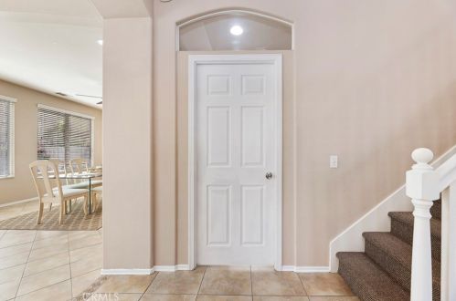 27560 Nellie Ct, Temecula CA  92591-2846 exterior