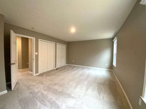 2404 Canterbury Dr, Imperial PA  15126-9179 exterior