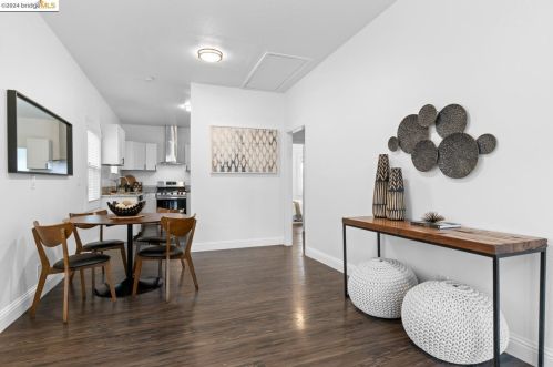 3231 Chestnut St, Oakland, CA 94608-4279