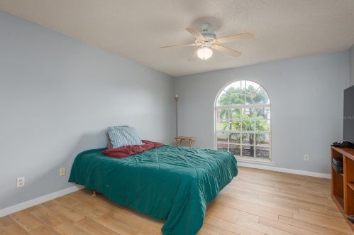 2950 Sumner Way, Palm Harbor FL  34684-1600 exterior