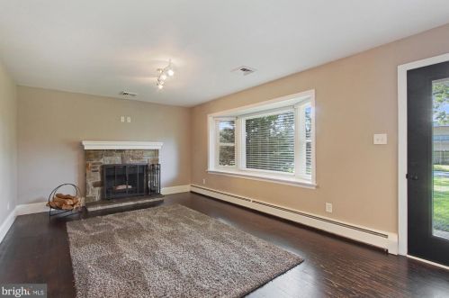 41 Roosevelt Blvd, Lancaster PA 17601-4039 exterior