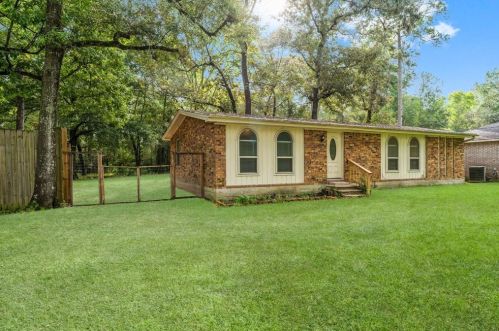 10804 Long Leaf Dr, Conroe TX  77385 exterior