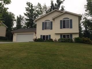 6715 Morgan Creek Dr, Wausau, WI 54401-9451
