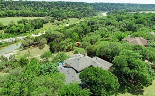125 Waterford Ln, Georgetown, TX 78628-6905