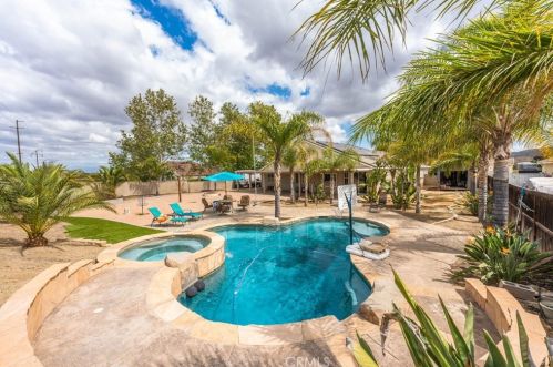 19074 Eldorado Rd, Perris CA  92570-6588 exterior