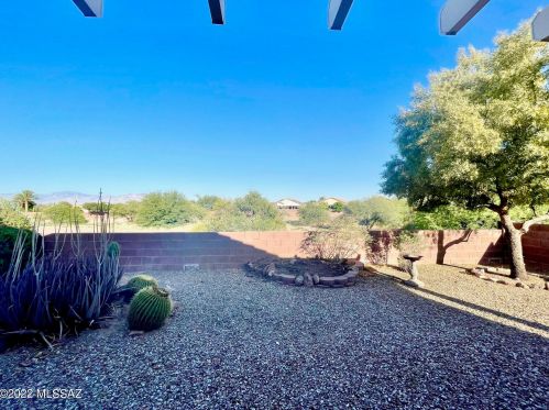 9416 Twinkling Shadows Way, Tucson AZ  85743-5440 exterior