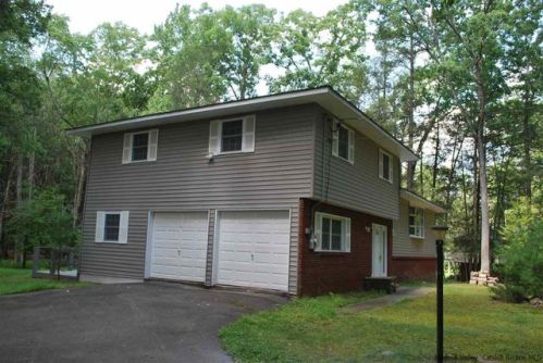 18 Whitney Dr, Woodstock, NY 12498-1934