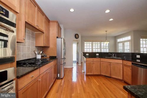 11936 Ricketts Battery Dr, Bristow, VA 20136-2814