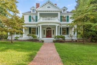 204 Cascade Ave, Winston Salem, NC 27127-2029