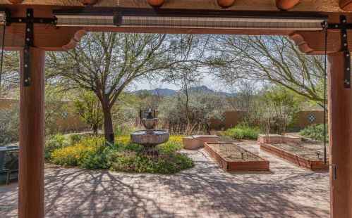 4421 Paseo De Los Cerritos, Tucson AZ 85745-9552 exterior