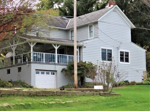 383 Glendale Rd, Beaver Falls, PA 15010-8521