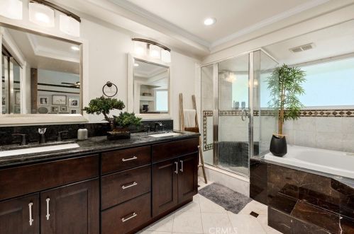 4370 Rocky Point Rd, Anaheim CA  92807-3420 exterior