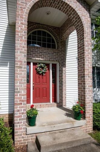 2457 Maria Ln, Hermitage, PA 16148-6065