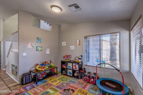 5032 Condor Dr, Tucson AZ  85742-9404 exterior