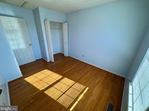 861 Northfield Ct, Harrisonburg VA  22802-4828 exterior