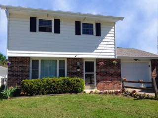 522 Church St, Hartford, WI 53027-1936