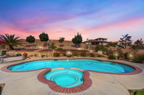 16524 Sholic St, Victorville, CA 92395-8612