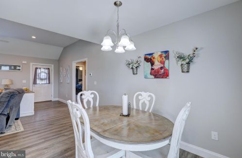 4 Highland Dr, Seaford DE  19973-4827 exterior