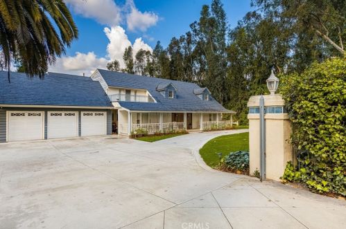 644 Peralta Hills Dr, Anaheim, CA 92807-3620