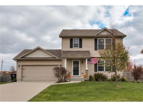 1725 Greentree Dr, Waukee, IA 50263-8634