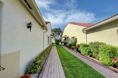 6198 Caladium Rd, Delray Beach FL  33484-4639 exterior