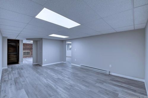 50 Bette Dr, Manchester CT  06040-6814 exterior