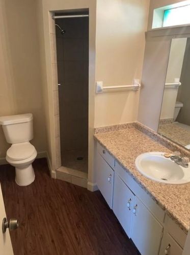 4921 Monarch Oak Ln, Texas City TX  77591-4617 exterior