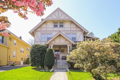 14 Cole Ter, New Rochelle, NY 10801-1504