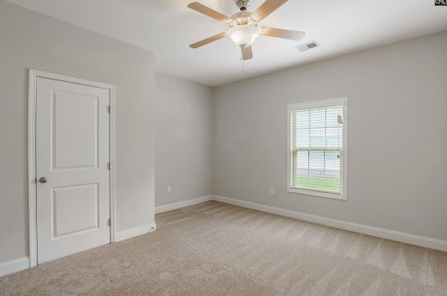 272 Tufton Ct, Cayce-West Columbia SC  29033-2752 exterior