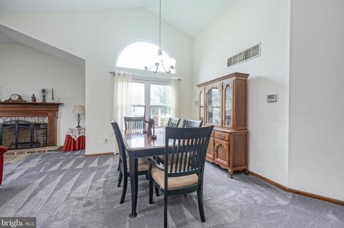 5 Stonegate Ct, Blenheim NJ  08012-5356 exterior