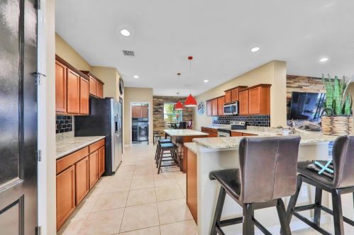 10719 Carloway Hills Dr, Wimauma FL  33598-6140 exterior