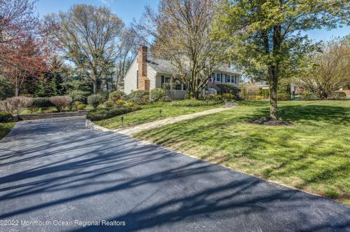 361 Dwight Rd, Middletown NJ  07748-3074 exterior