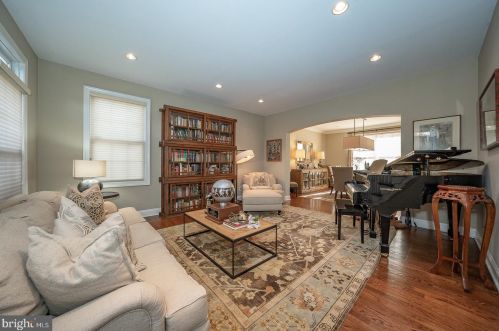 825 Bryn Mawr Ave, Newtown Square PA  19073-4333 exterior