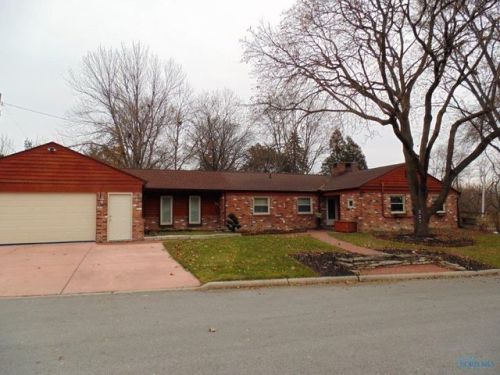 527 Harrison St, Maumee, OH 43537-2025