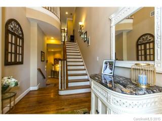 114 Wendover Heights Cir, Charlotte, NC 28211-1345