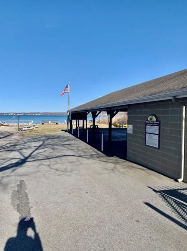 62 Plum Point Rd, South Kingstown RI  02874-2707 exterior