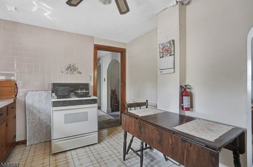 1320 Hamilton Blvd, South Plainfield NJ  07080-2011 exterior