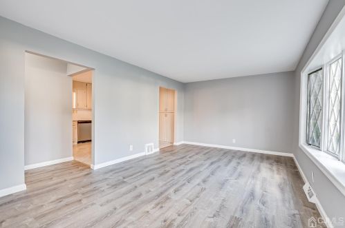 2 Forrest St, Iselin NJ  08830-2025 exterior