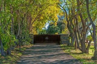 780 Chaparral Ln, Escondido, CA 92025-6708