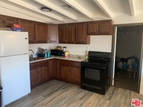 66800 Buena Vista Ave, Desert Hot Springs, CA 92240-4054