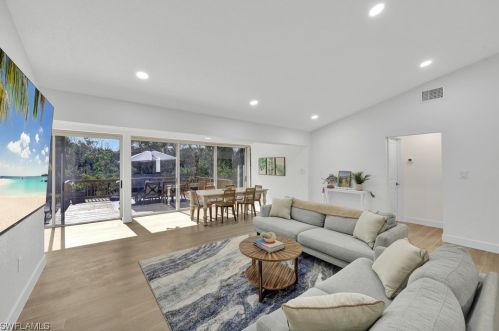 852 Rabbit Rd, Sanibel FL  33957-3018 exterior