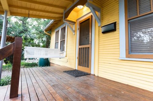 507 Annie St, Austin TX  78704-3137 exterior