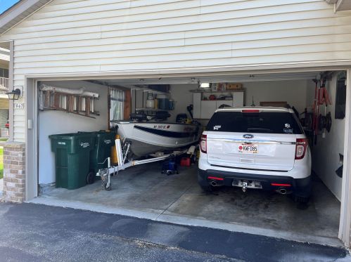 947 Roseland Dr, Kewaskum WI  53040-9032 exterior